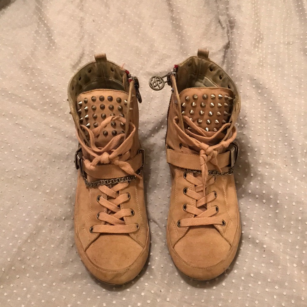 Sam Edelman Hightop Sneakers